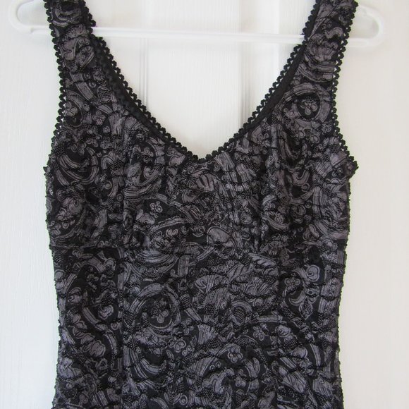 Black and Grey zip back lmini dress - Picture 2 of 7